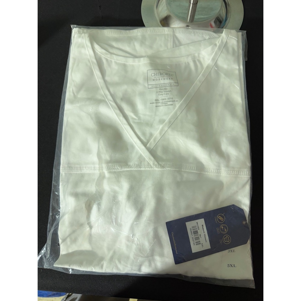 Cherokee Workwear Professionals Scrub Top 5XL White NEW V-Neck WW2968‎